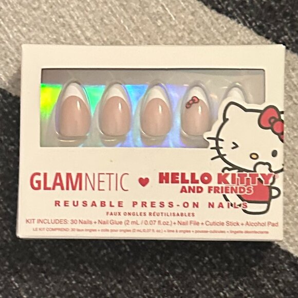 Glamnetic x Hello Kitty and Friends Reusable Press-On Nails – New in Box - Picture 1 of 2